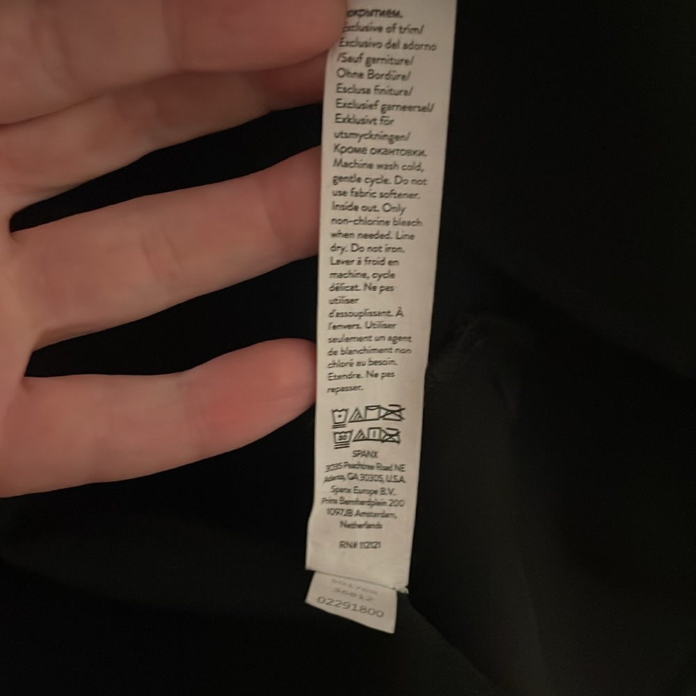 Spanx Faux Leather Convertable Wrap Jacket. 2x - image 3